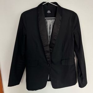 Wildfang x Lucca Women’s Blazer w/ Satin Lapels in Black — size XS fits like a S